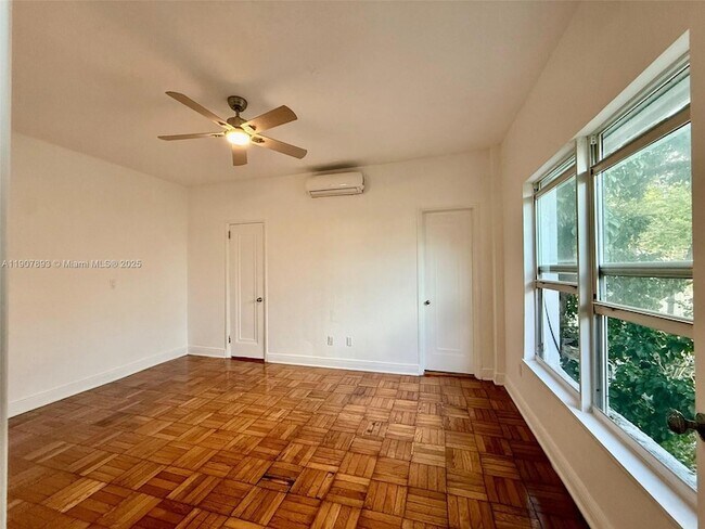 Building Photo - 4035 Meridian Ave