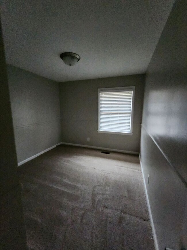 Building Photo - WELMAR