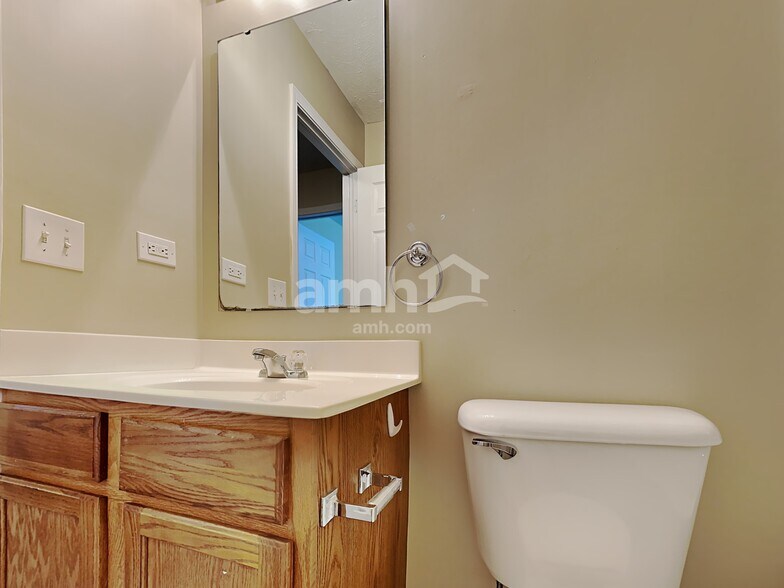 Building Photo - 5805 W Deerview Bend