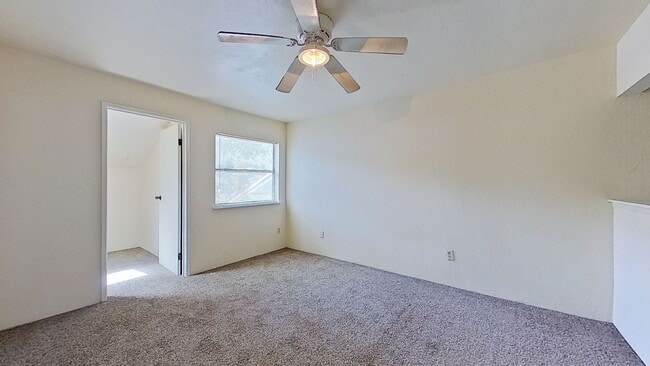 Building Photo - BEAUTIFUL MAYPORT LANDING TOWNHOME!