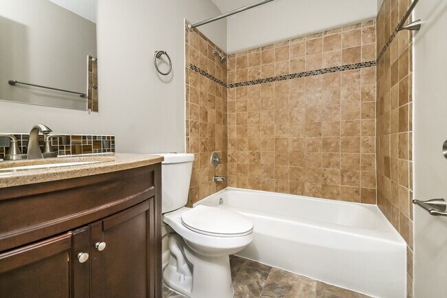 Building Photo - 3406 Westfield Dr