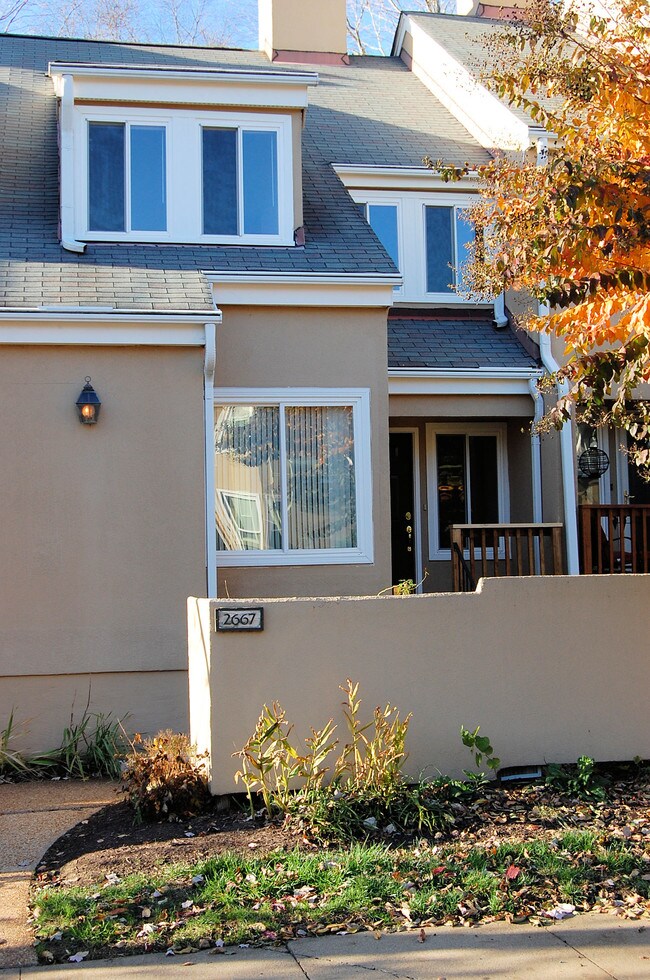 Building Photo - 2667 Chancer Dr