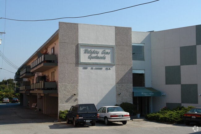Primary Photo - Wilshire Arms Apartments