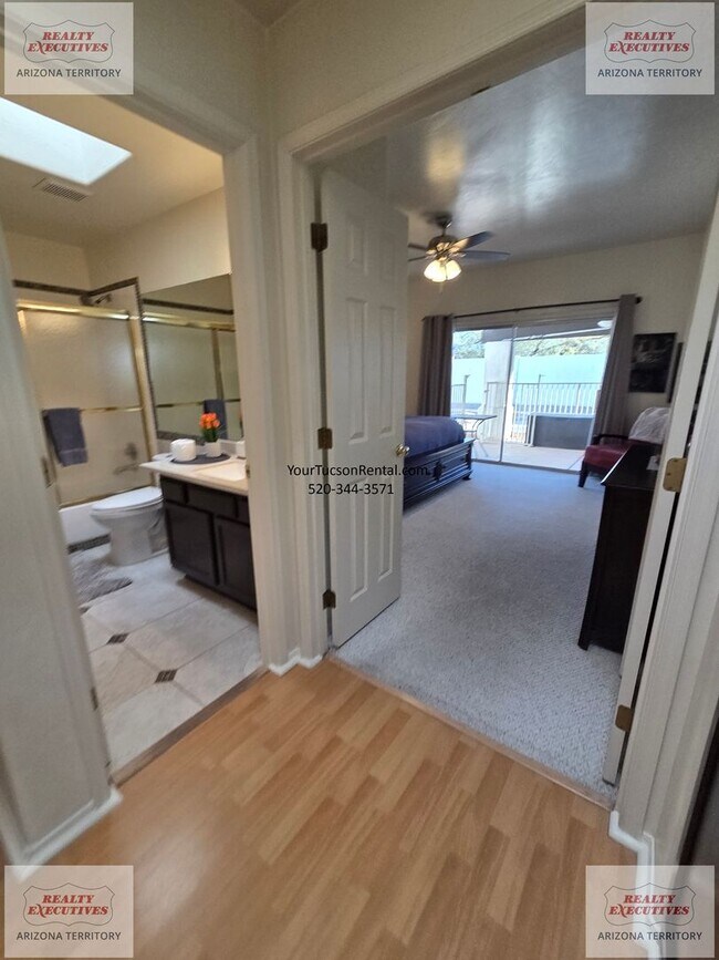 Building Photo - NE off Wrightstown & Pantano 3/2 with pool, patio and loads of upgrades