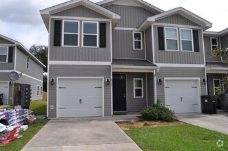 Building Photo - 6060 Royal Port Ct
