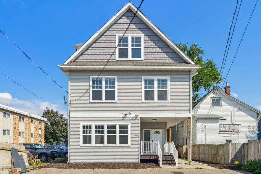 Building Photo - 2808 Colfax Ave South