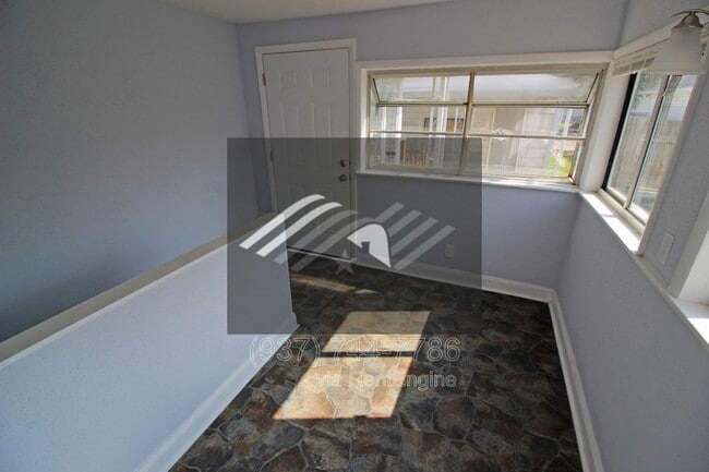 Building Photo - 78 Notre Dame Ave