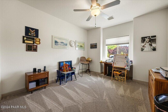 Building Photo - 7275 E Grandview Dr