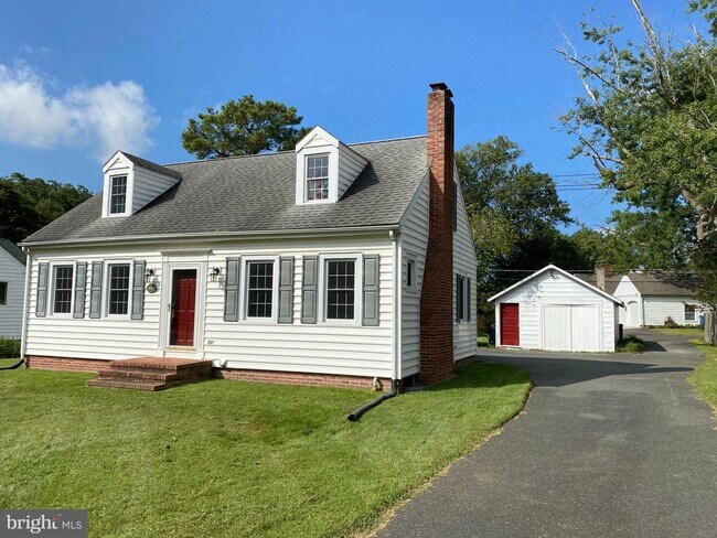 Building Photo - 531 S Washington St