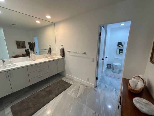 Building Photo - 79188 Bog Walk Ct