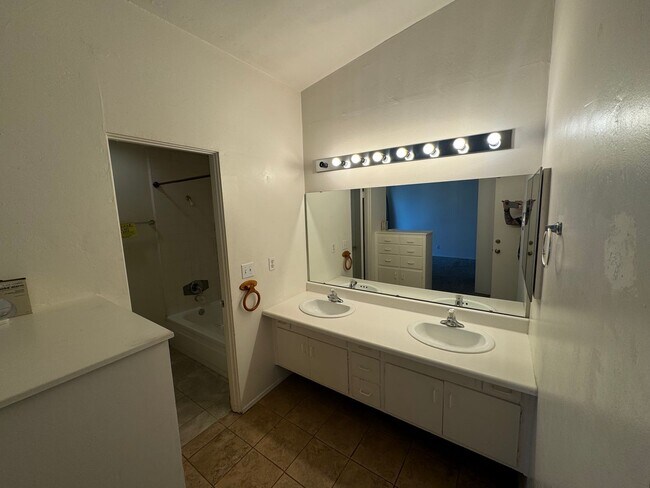 Building Photo - Spacious 1 bedroom 1 bath in el cajon