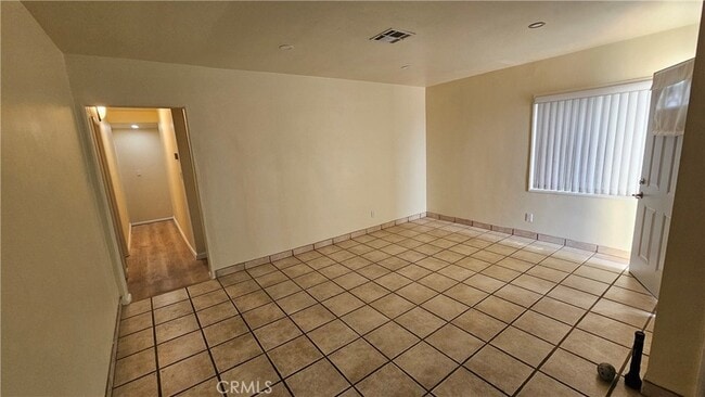 Building Photo - 1064 W 31st St