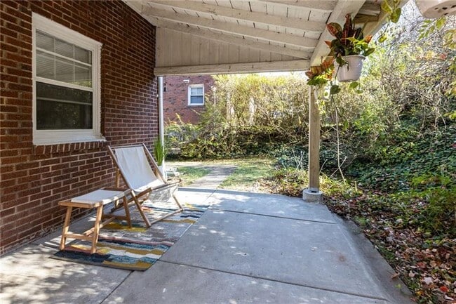 Building Photo - 255 Gilkeson Rd