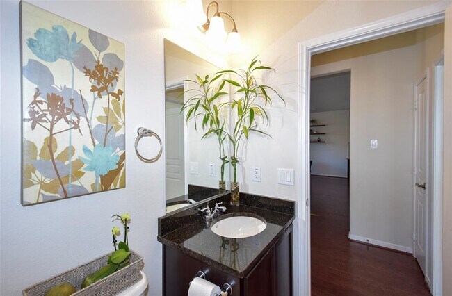 Building Photo - 6427 Addlestone Ridge Ln
