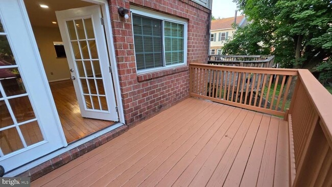 Building Photo - 13 Wellspring Cir