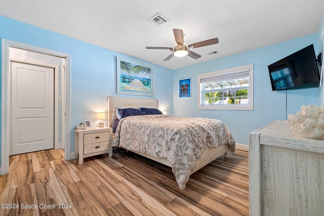 Building Photo - 403 N Neptune Dr