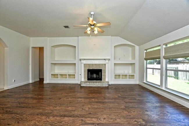 Building Photo - 2306 Oakshire Cove