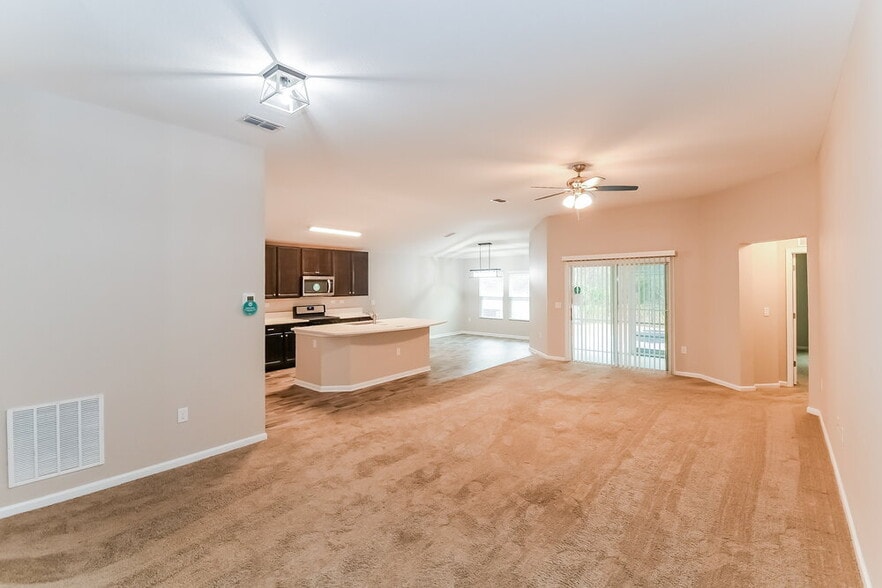 Building Photo - 134 Birdfield Ct