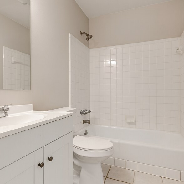 Building Photo - 5600 Burleson Dr