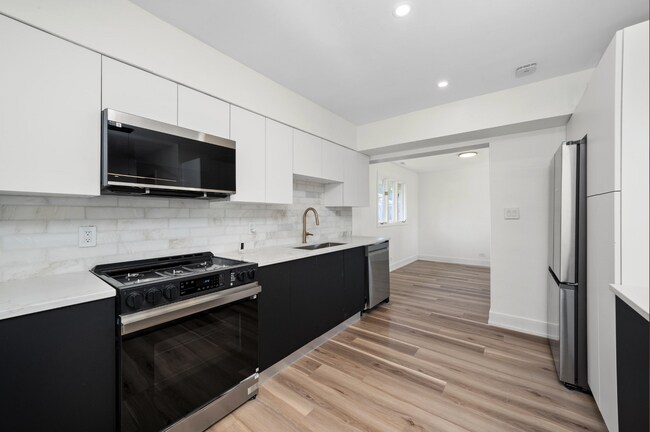 Building Photo - 16030 University Ave