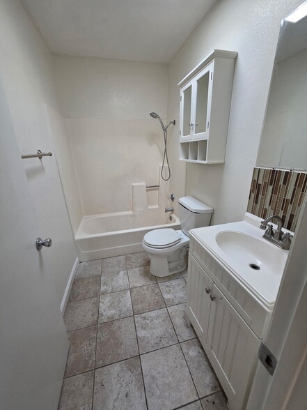 Building Photo - 32200 Cathedral Canyon Dr