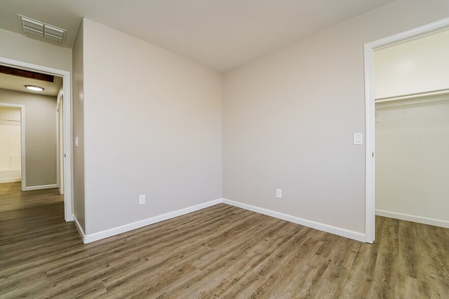 Building Photo - 4127 E Agate Knoll Dr