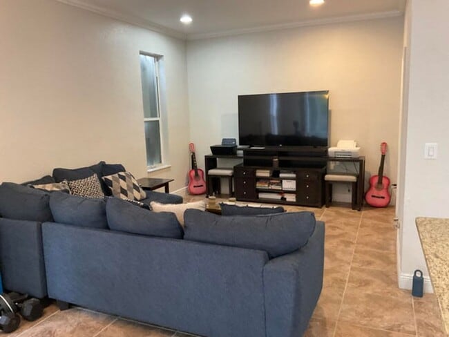 Building Photo - 6566 Spring Meadow Dr