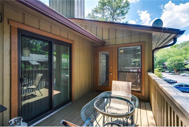 Building Photo - 202 Dunbar Dr