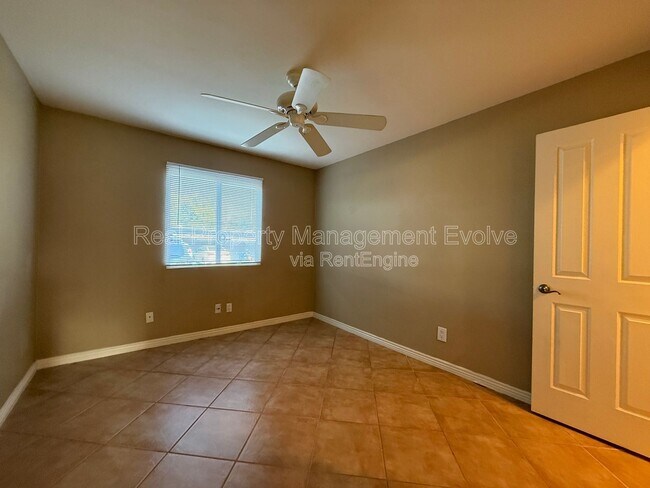 Building Photo - 12440 N 20th St