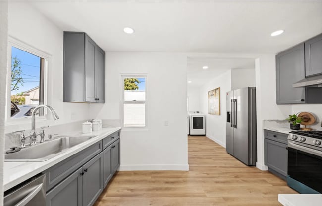 Building Photo - 2925 W Shorb St