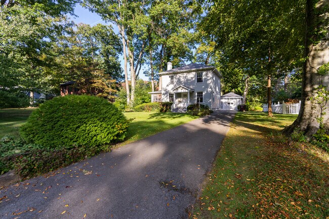 Building Photo - 418 E. Washington Blvd.