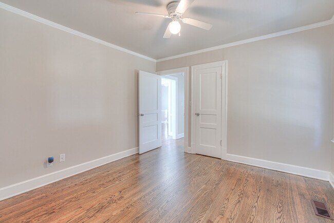 Building Photo - 1402 N Tennessee Blvd