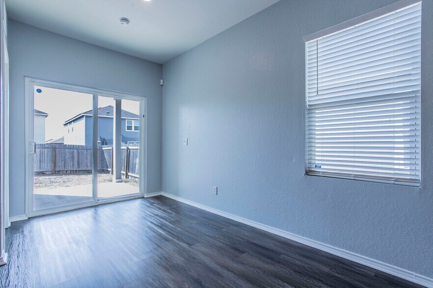 Building Photo - 12614 Galatea