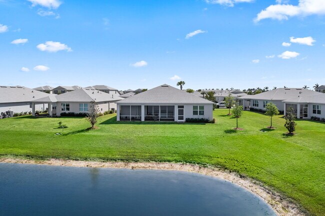 Building Photo - 10373 SW Green Turtle Ln