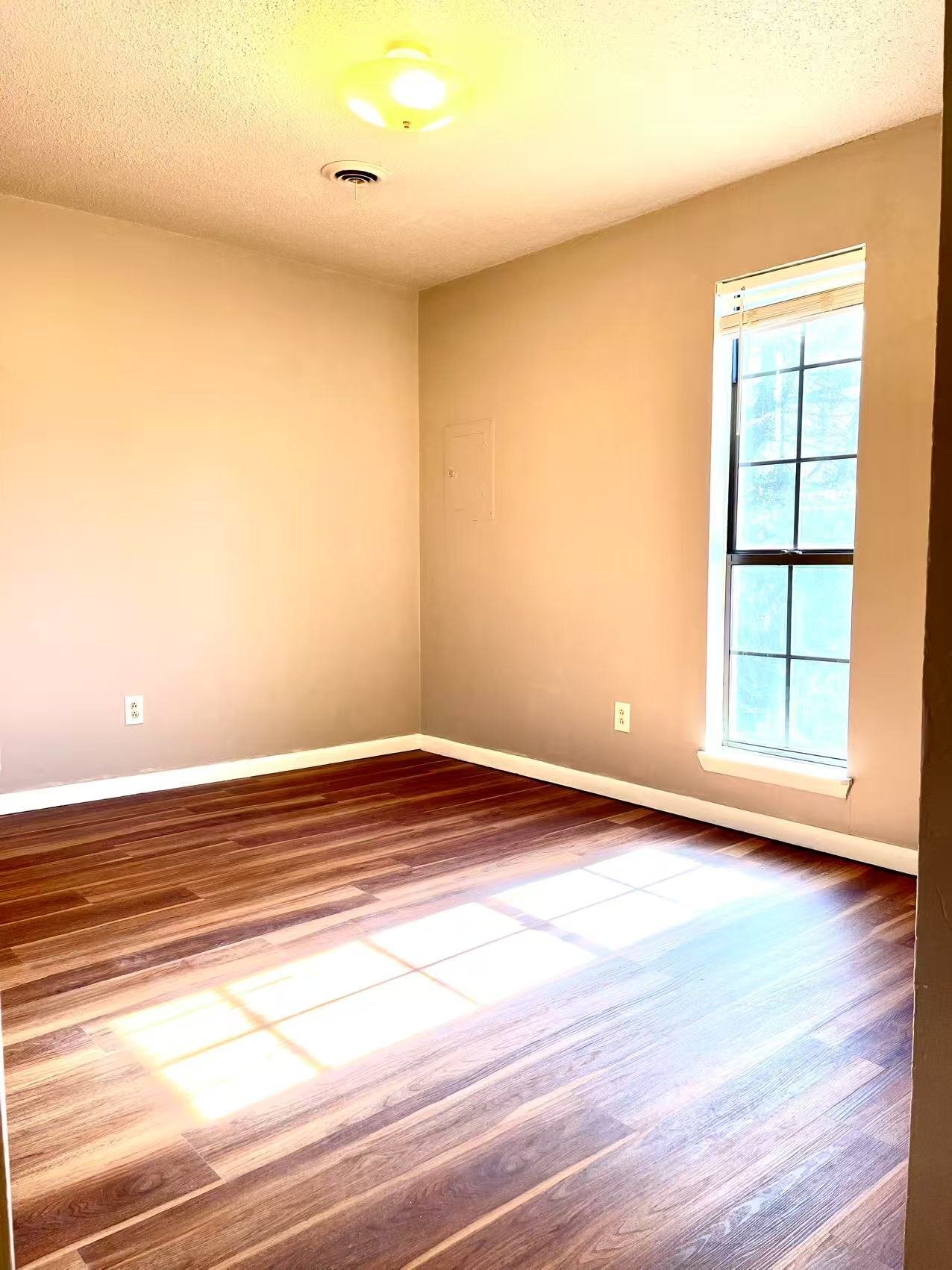 Building Photo - 1723 Todd Dr