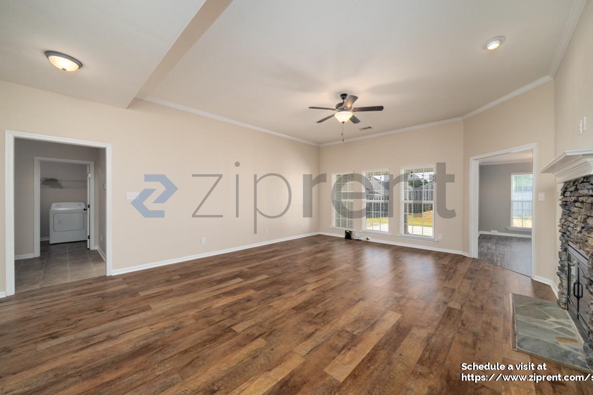 Building Photo - 819 Watermark Dr