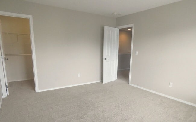 Building Photo - 3bd/2.25ba Renton House