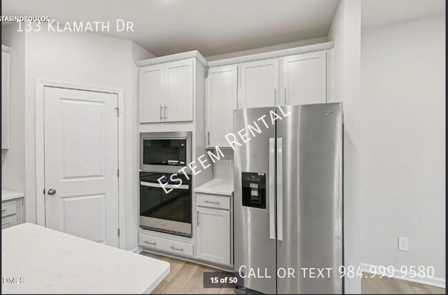 Building Photo - 133 Klamath Dr