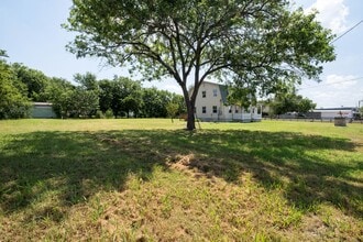 Building Photo - Your Dream Farmhouse Awaits in Elroy
