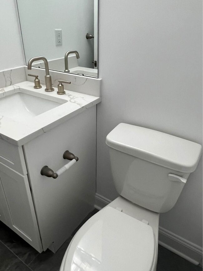 Building Photo - 16 Stevens Ave