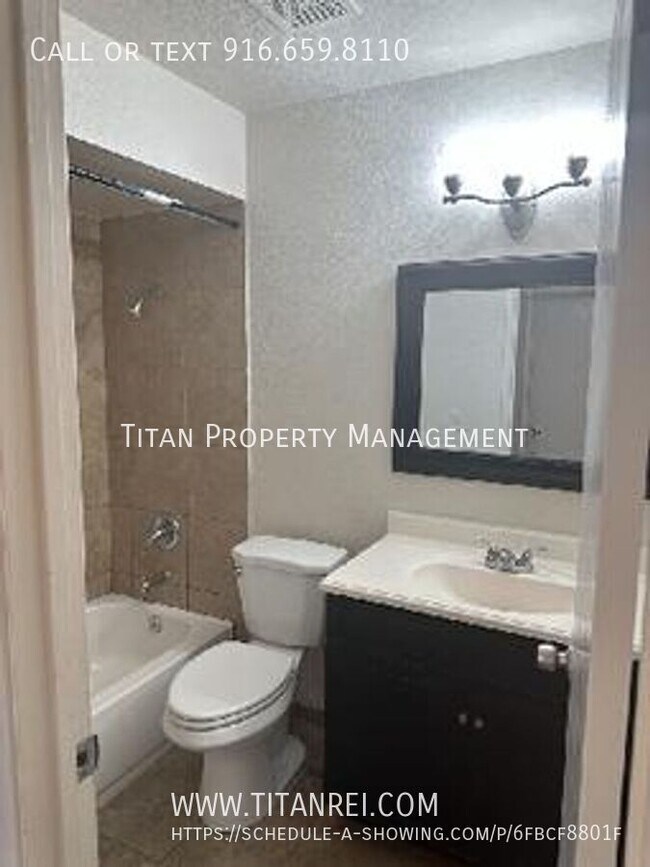 Building Photo - 10940 Gadsten Way