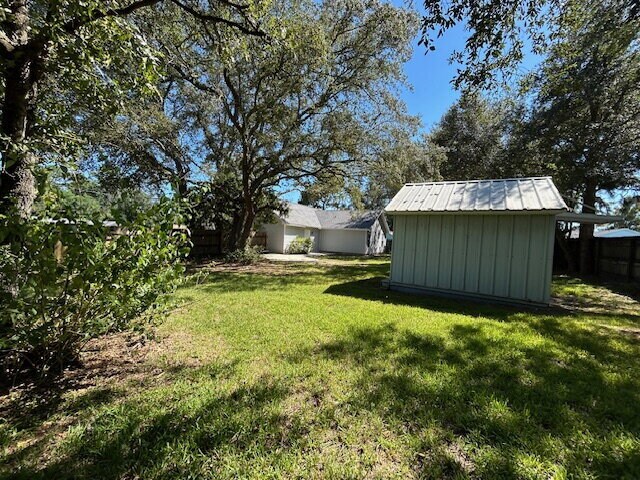 Building Photo - 2625 Weeping Willow Ln