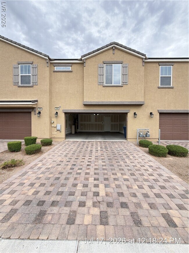 Building Photo - 1301 Raritan Pl