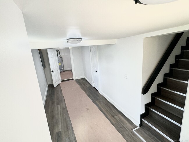 Building Photo - 22 Hemlock Trail