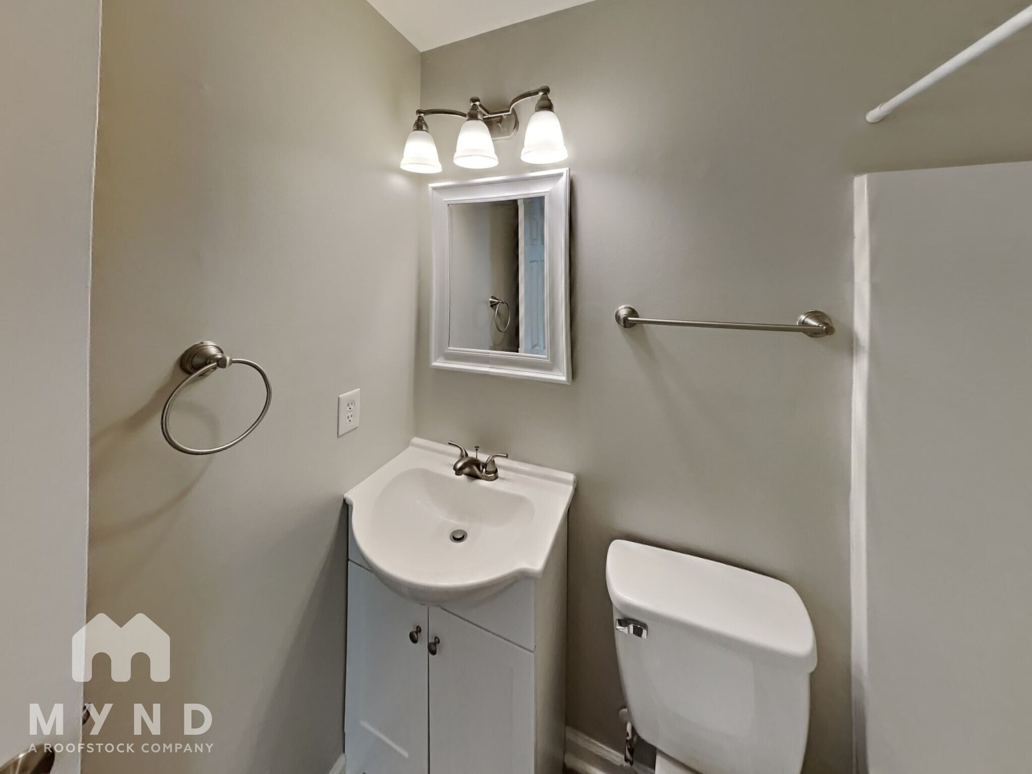 Building Photo - 6124 Lawn Meadow Dr