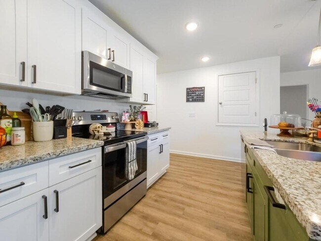 Building Photo - 11376 Camden Ct Cir