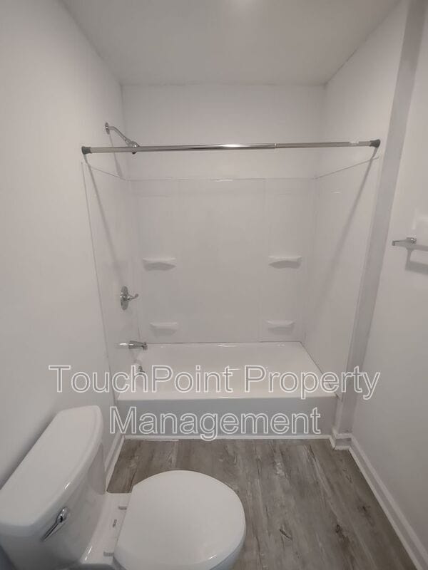 Building Photo - 1413 Phil Thurman Rd