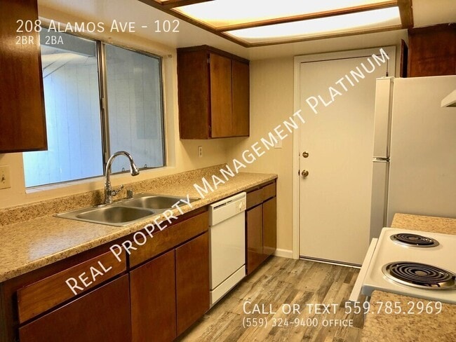 Building Photo - 208 Alamos Ave
