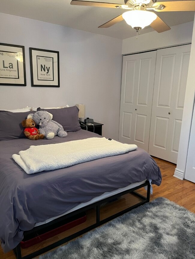 Building Photo - 643 W Barry Ave