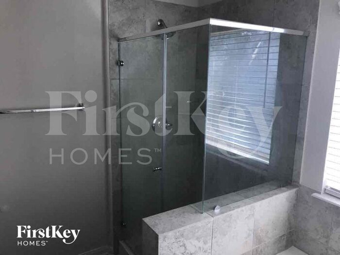 Building Photo - 6630 Blimp Base Blvd